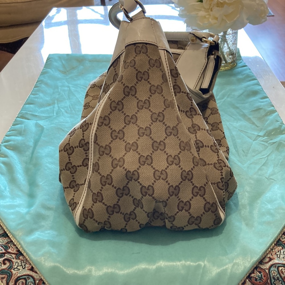 Gucci - Picture 5 of 8